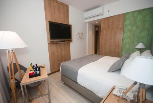 1 queen bed
