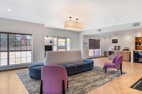 Лобби, Sleep Inn in Сидар-Хилл