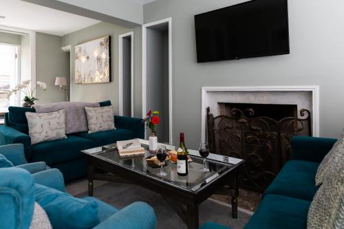 Stylish 4-Bedroom Townhouse in the Heart of Bath, Bath (foto 9)