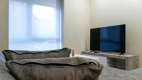 Apartamentos Dona Berenguela by gaiarooms