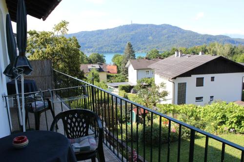  Haus Luca Seeblick, Pension in Pörtschach am Wörthersee bei Keutschach am See