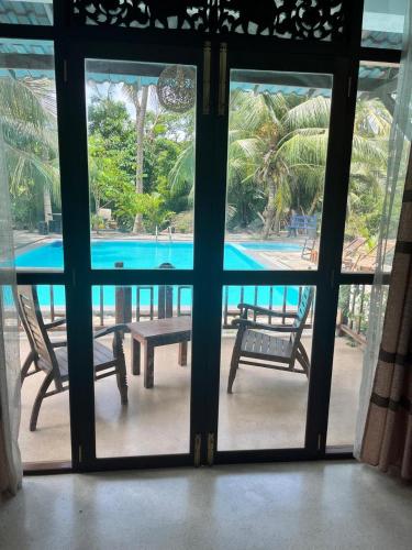 Pemandangan, Windy Garden in Galle