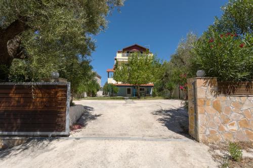 Mavretas Apartments 4 in Kalliteros