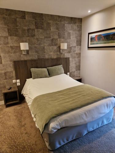 1 twin bed