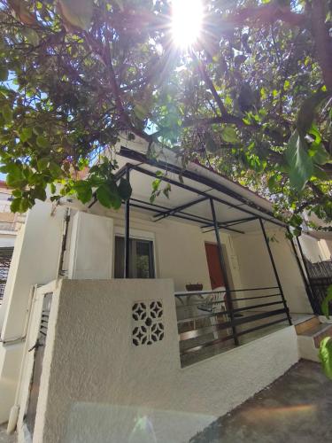 Flya House in Agia Paraskevi