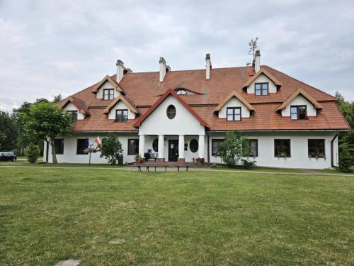 Exterior view, Pokoje De Lux 104 in Niemce