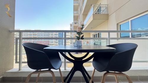 Erkély/terasz, Al Reef Downtown Luxury Studio Stay in Abu Dhabi Nemzetközi Repülőtér