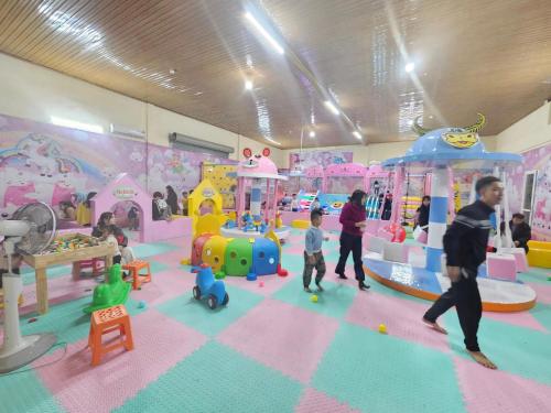 Parc infantil, Nhà Nghỉ Hồng Phúc (Nha Nghi Hong Phuc) in Trai Do
