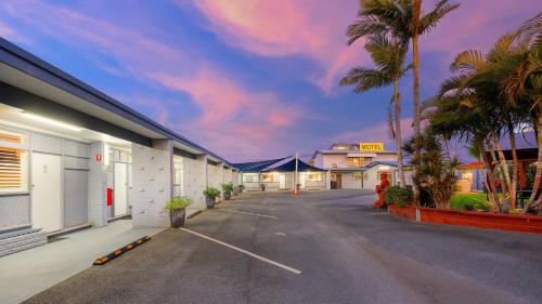 อัลมาเร ทัวริสต์ โมเต็ล (Almare Tourist Motel) in บาลลิน่า