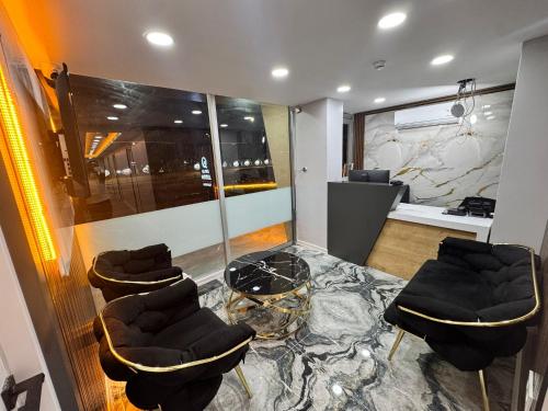 QLİNE HOTEL AİRPORT SaW - image 12