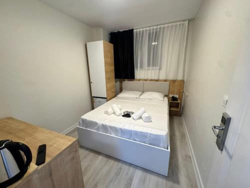 QLİNE HOTEL AİRPORT SaW - image 11
