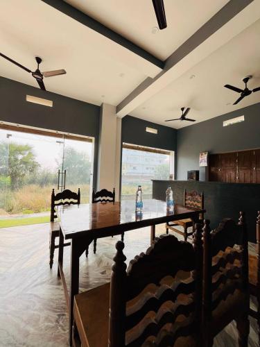 Hotel Aman Residency & Restaurant - Bakhtiarpur