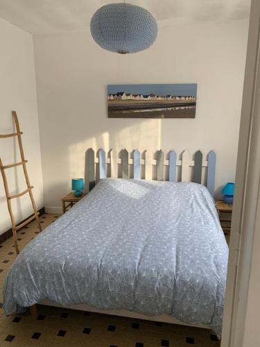 villa Les Pieds Dans l'Eau sur les plages du débarquement (villa Les Pieds Dans l'Eau sur les plages du debarquement) in Saint Martin De Varreville