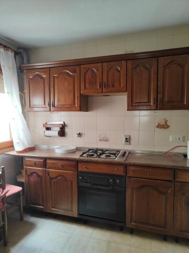 virtuve, 97m² 4 guļamistaba, 2 privāta vannas istaba Māja Kalanda
 (Rafa´s Home 19) in Kalanda