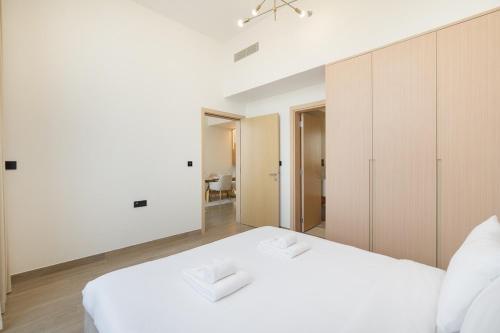 Modern Aura Living Chic 1BR Hideaway in JVC, Dubai (photo 8)