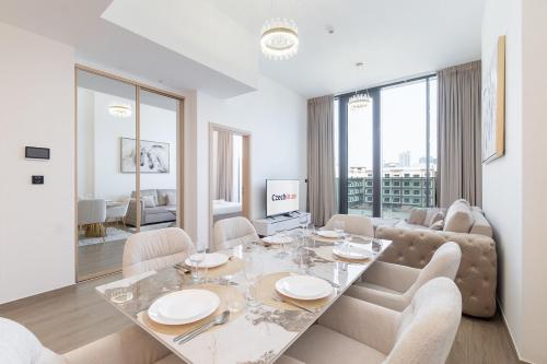 Modern Aura Living Chic 1BR Hideaway in JVC, Dubai (photo 7)