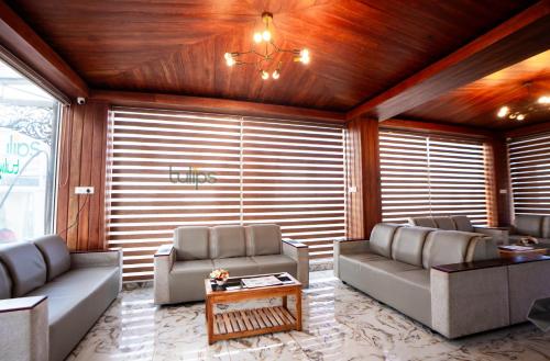 Lobby, Tulips Village Resorts in Lovedale