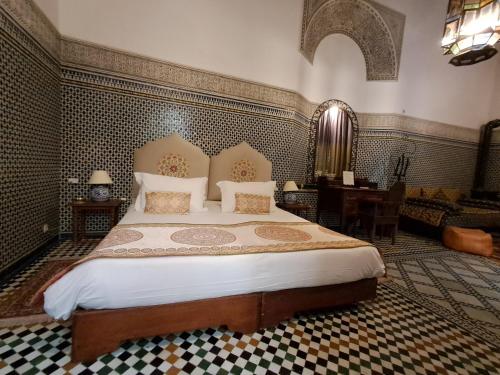 room detail thumbnail 1