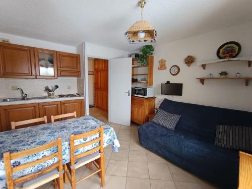 Studio coin montagne - Skis aux pieds - Classé 1* - 4 personnes - 2 balcons - Animaux acceptés - FR-1-445-78 - Location saisonnière - Montgenèvre