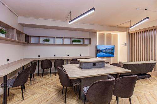 Luxx Aparts Only For Ladies - Almaty