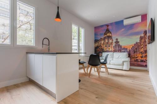 Bright modern - 3Bedrooms 3Bathrooms -Salamanca, Madrid (photo 3)