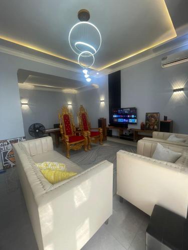 Legacy Homes 2B – khách sạn tại Biển Mbezi
