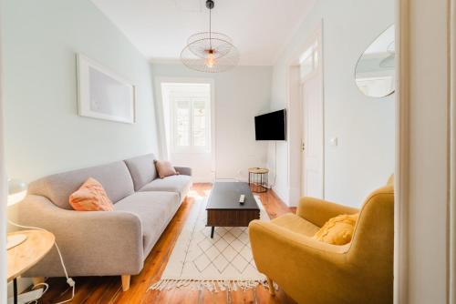 Bright 3BR Steps from National Pantheon | By Airnest, Лиссабон (фото 11)