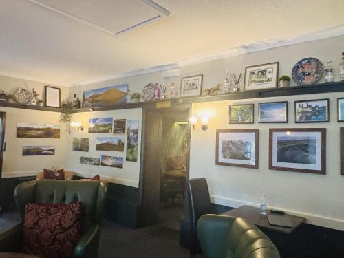 Royal Goat Hotel - image 6