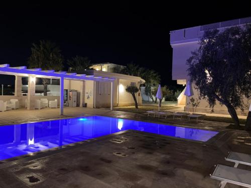 Holiday Apartments in Vieste Resort with Pool & Free WiFi - Gargano in Puglia in มักเกีย ดี เมาโร