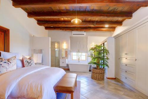 The Mulberry House, Buffelskloof Getaway in Buffelskloof