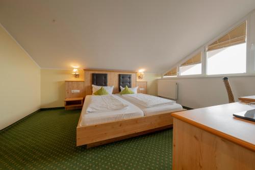 Gasthaus Weinhotel Adler – Endingen, TX