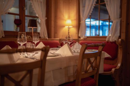 Gasthaus Weinhotel Adler – Endingen, TX