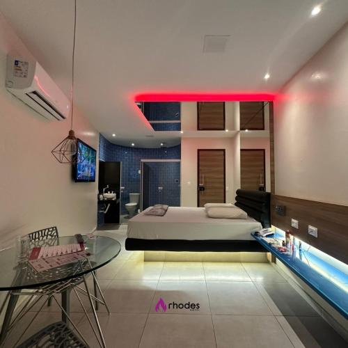 Rhodes Hotel e Motel Recife in กอร์เดย์โร