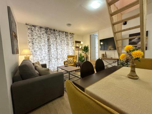 La Esperanza Apartaments, La Esperanza