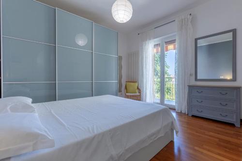 GuestHost - Bright Flat Sant Orsola & Villa Laura in East Bologna