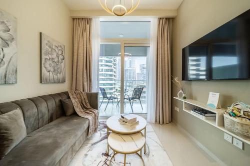 Airstay - Cozy 1BR - Canal View - Business Bay - Monthly Offer Available, Dubái