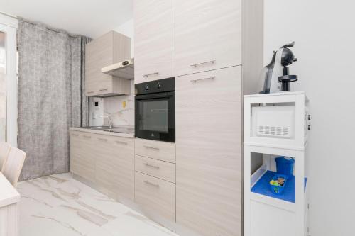 ห้องครัว, Molino Lounge Express 20' da Milano e Malpensa in ซารอนโน่