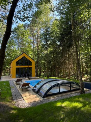 Mazury Linowo - Domy z basenami in Piece