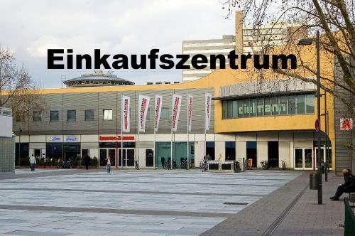 Restaurante, MONTAGO Monteur-Apartmenthaus Frankfurt Airport in Neu-Isenburg