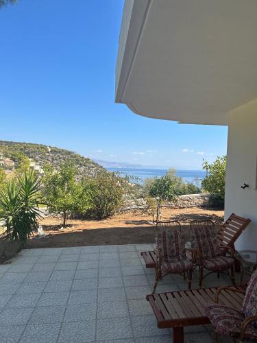 Skats, Mikro Amoni Beach Villa in Pefkali (Korinthia)