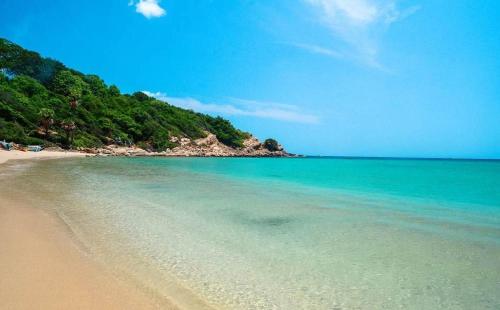 Elvis Beach Resort – Trincomalee, GA