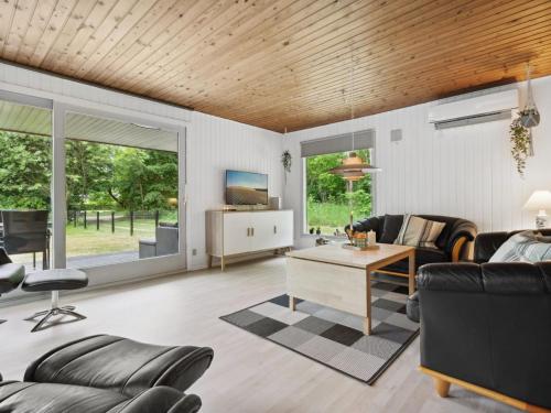  Holiday Home Nyalle - 30km from the sea by Interhome in Toftlund