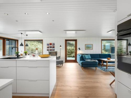 Holiday Home Eyla - from the sea by Interhome in 維澤桑訥