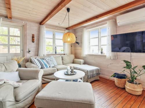 Holiday Home Sander - 10m to the fjord by Interhome in Muslingevej