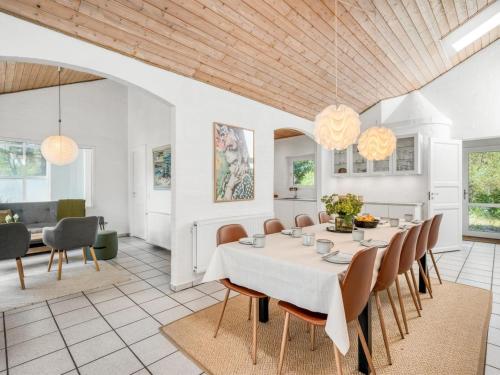 Holiday Home Anniesette - 1-5km from the sea by Interhome in Vejers Strand