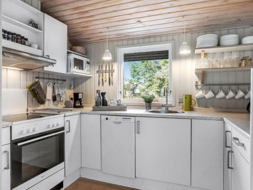 Holiday Home Apsolon - 600m from the sea by Interhome in Lokken