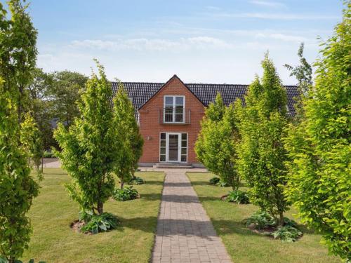 Apartment Dietlinde - 1-3km to the inlet by Interhome