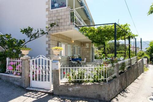 外部景觀, Apartments Olive in 米來尼