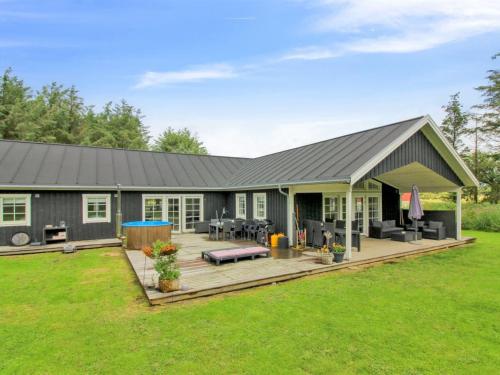 Holiday Home Hela - 1-4km from the sea by Interhome in Hjorring
