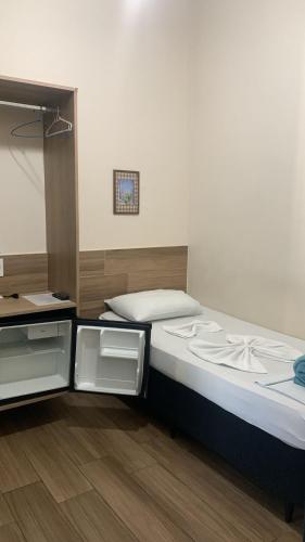 1 twin bed